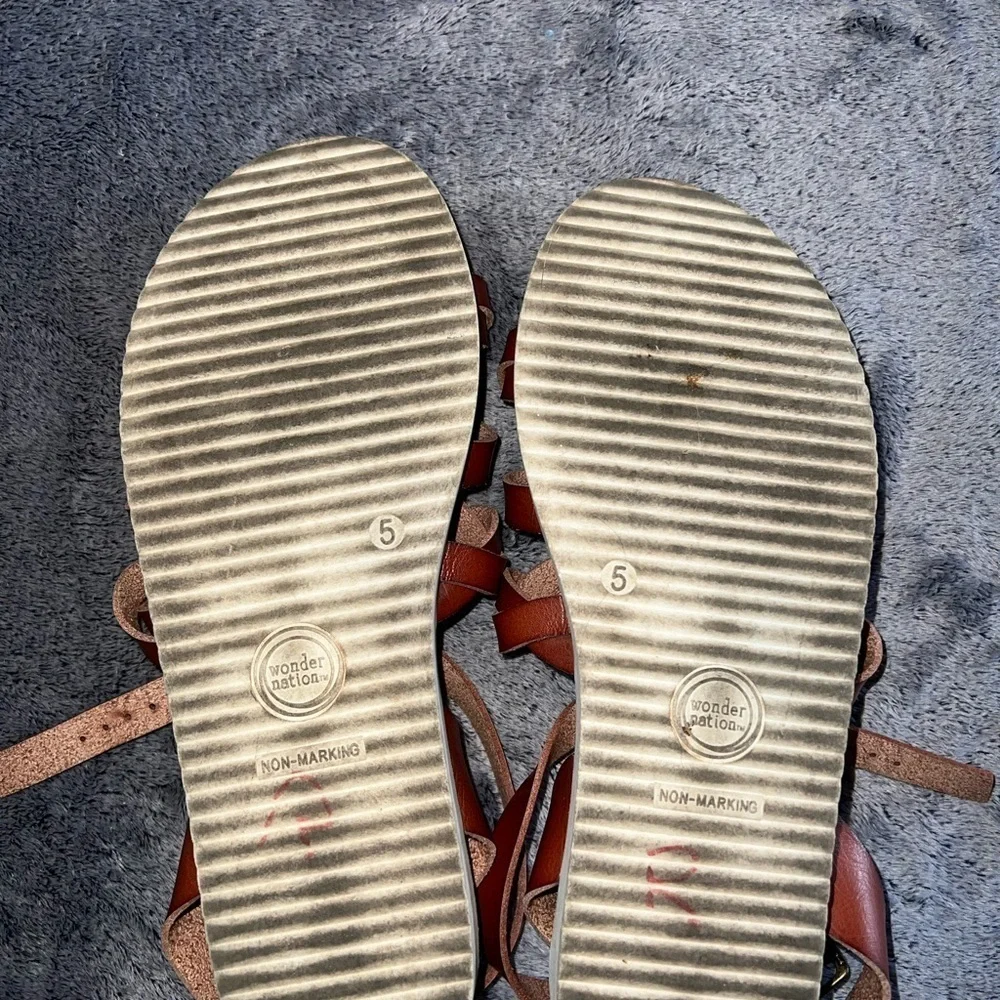 Girls Brown Faux Leather Gladiator Sandals Size 5